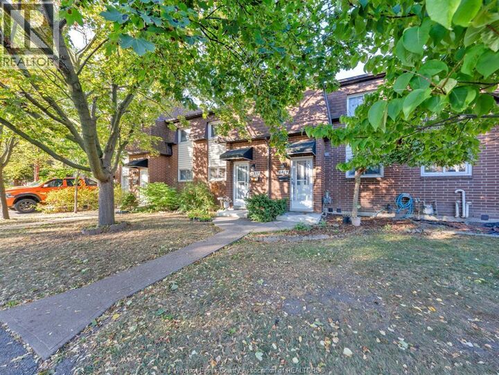 Property Photo:  6430 Thornberry  ON N8T 2W9 