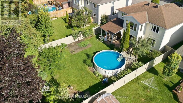 Property Photo:  14 Wellfleet Crescent  ON K2J 2Y2 