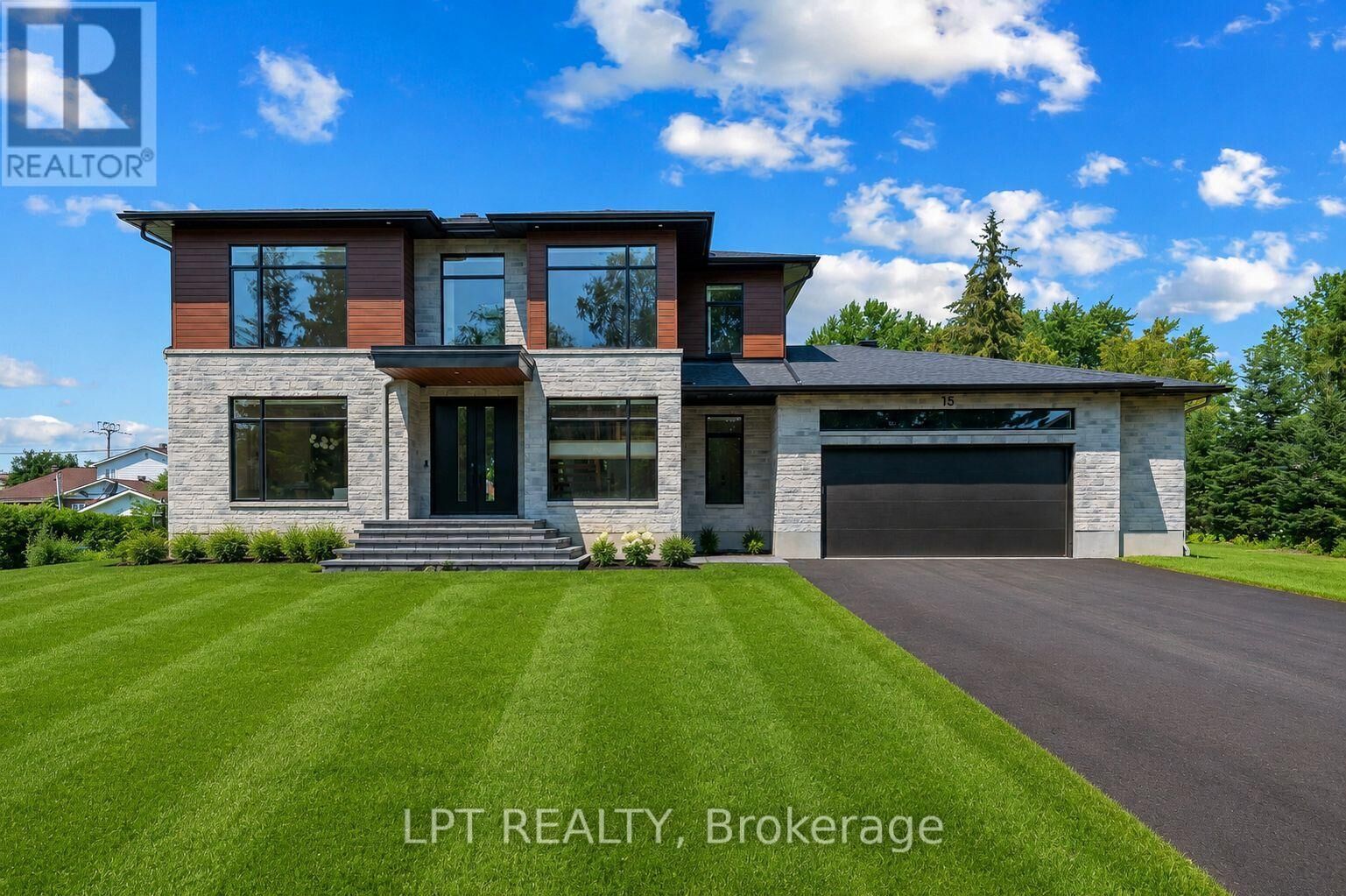 Property Photo: 15 Briggs Avenue ON K2E 6W5