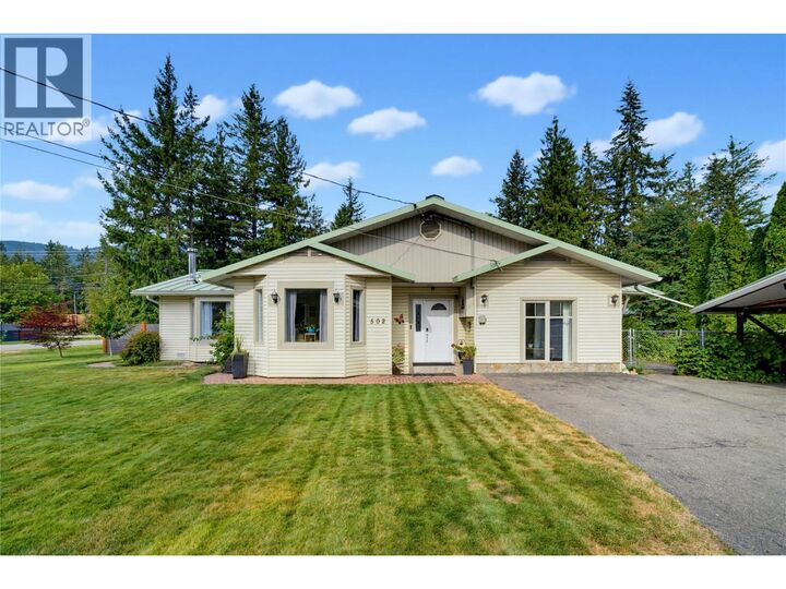 Property Photo:  502 Maple Street  BC V0E 2V0 