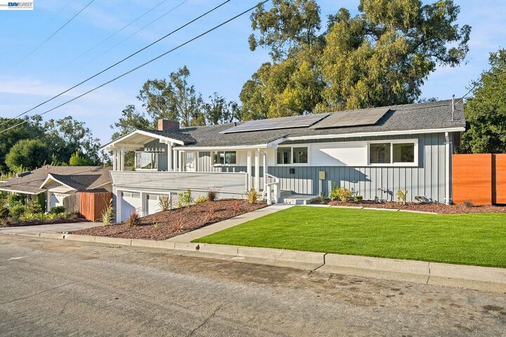 Property Photo:  2500 Lancaster Ct  CA 94542 