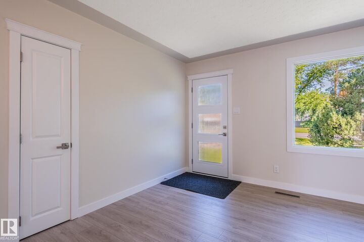 Property Photo:  10431 137 Avenue NW  AB T5E 1Z1 