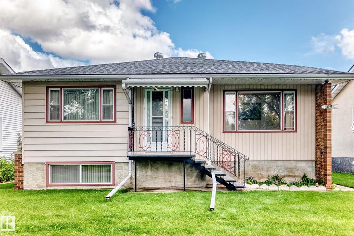 Property Photo:  11917 53 Street NW  AB T5W 3L4 