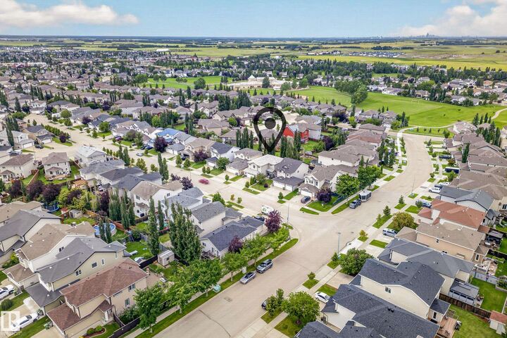 Property Photo:  62 Carriere Crescent  AB T4X 0C2 