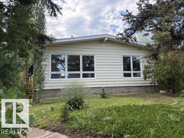 Property Photo: 5206 50 Street AB T0B 2R0