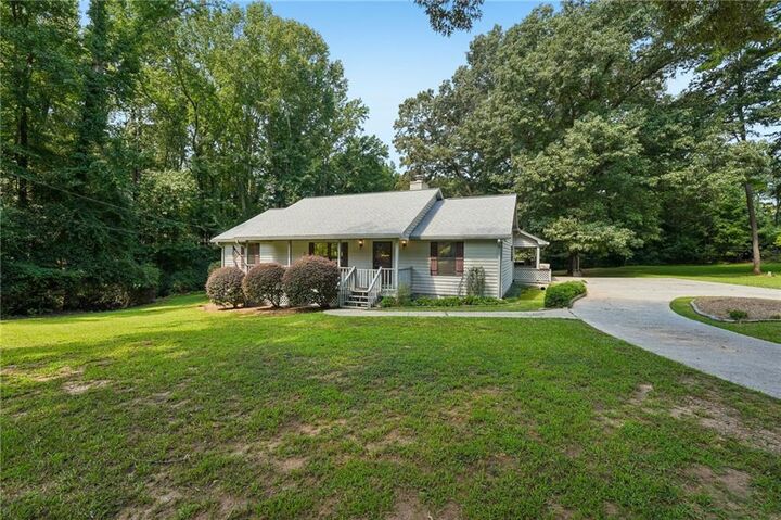 Property Photo: 16055 Thompson Road GA 30004