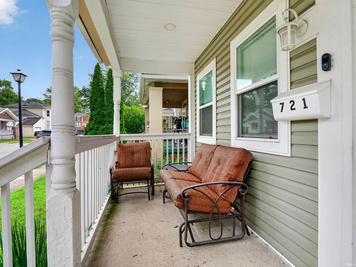 Property Photo: 721 W Dewald Street IN 46802