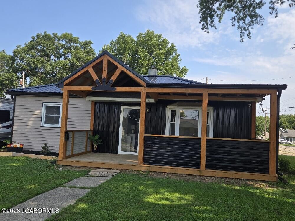 Property Photo: 1 Lakeside Place MO 65265
