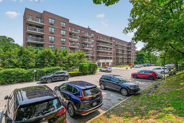 Property Photo: 1376 Midland Avenue 801 NY 10708