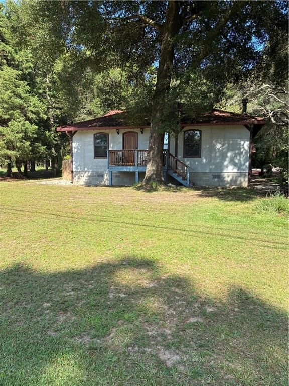 Property Photo: 15582 County Road 9 AL 36580