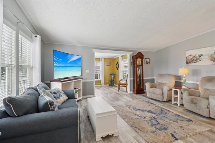 Property Photo:  1001 Matthew Avenue  FL 32159 
