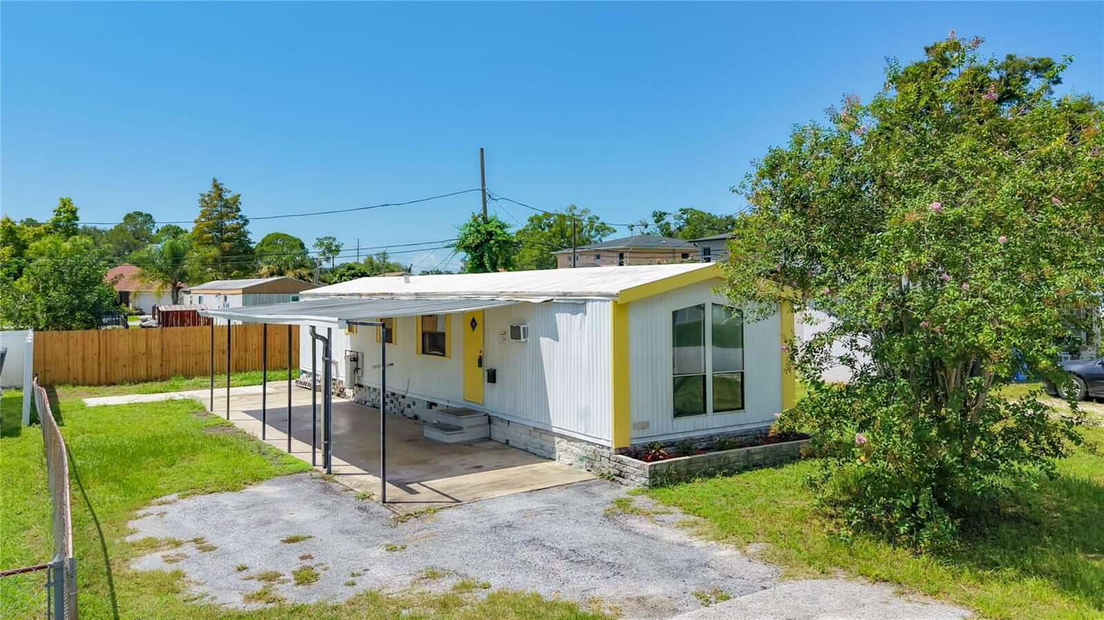 Property Photo:  6050 81st Terrace N  FL 33781 
