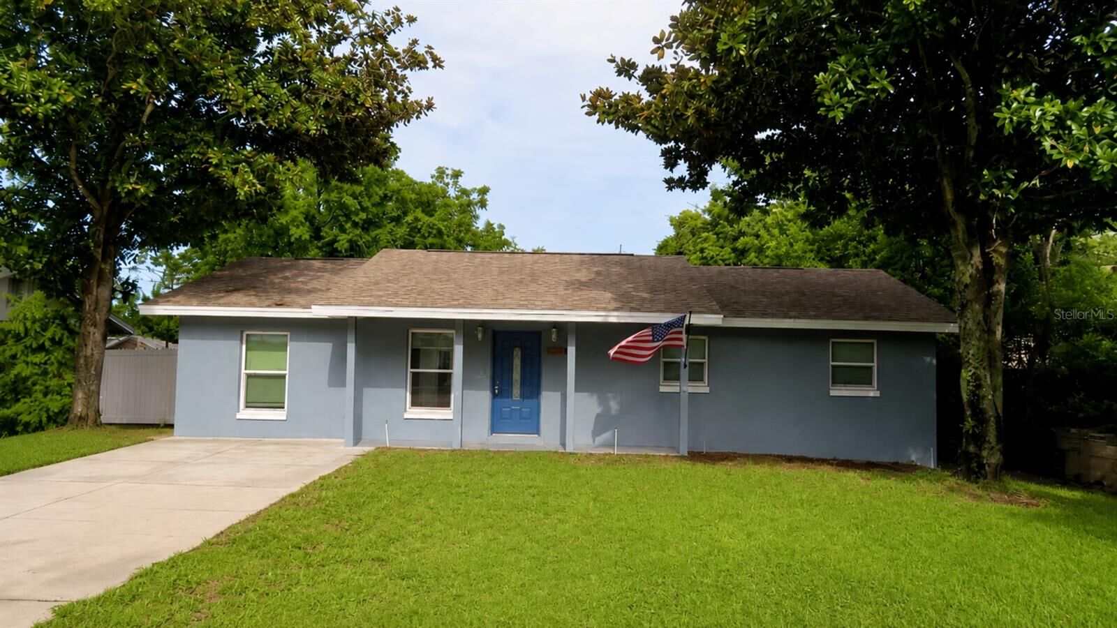 Property Photo: 32730 Blossom Lane FL 34788