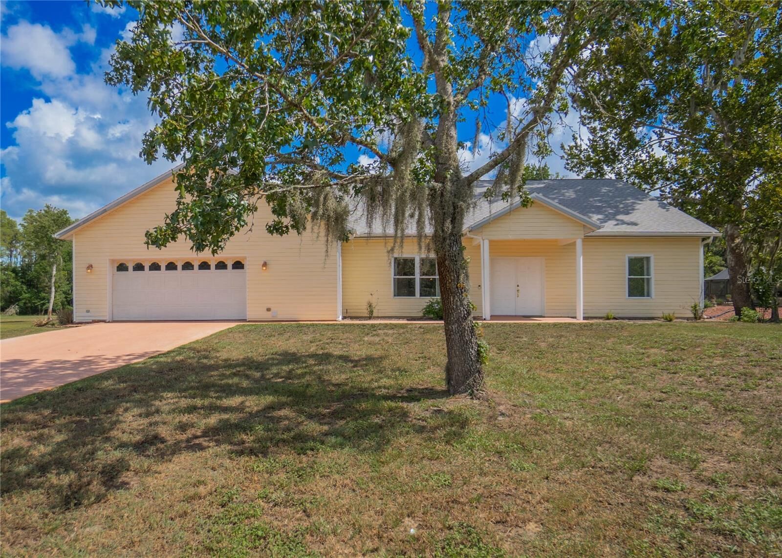 Property Photo:  12718 Sugar Creek Boulevard  FL 34669 