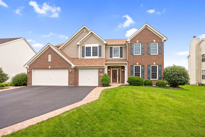 Property Photo: 1813 Trevino Circle IL 60490