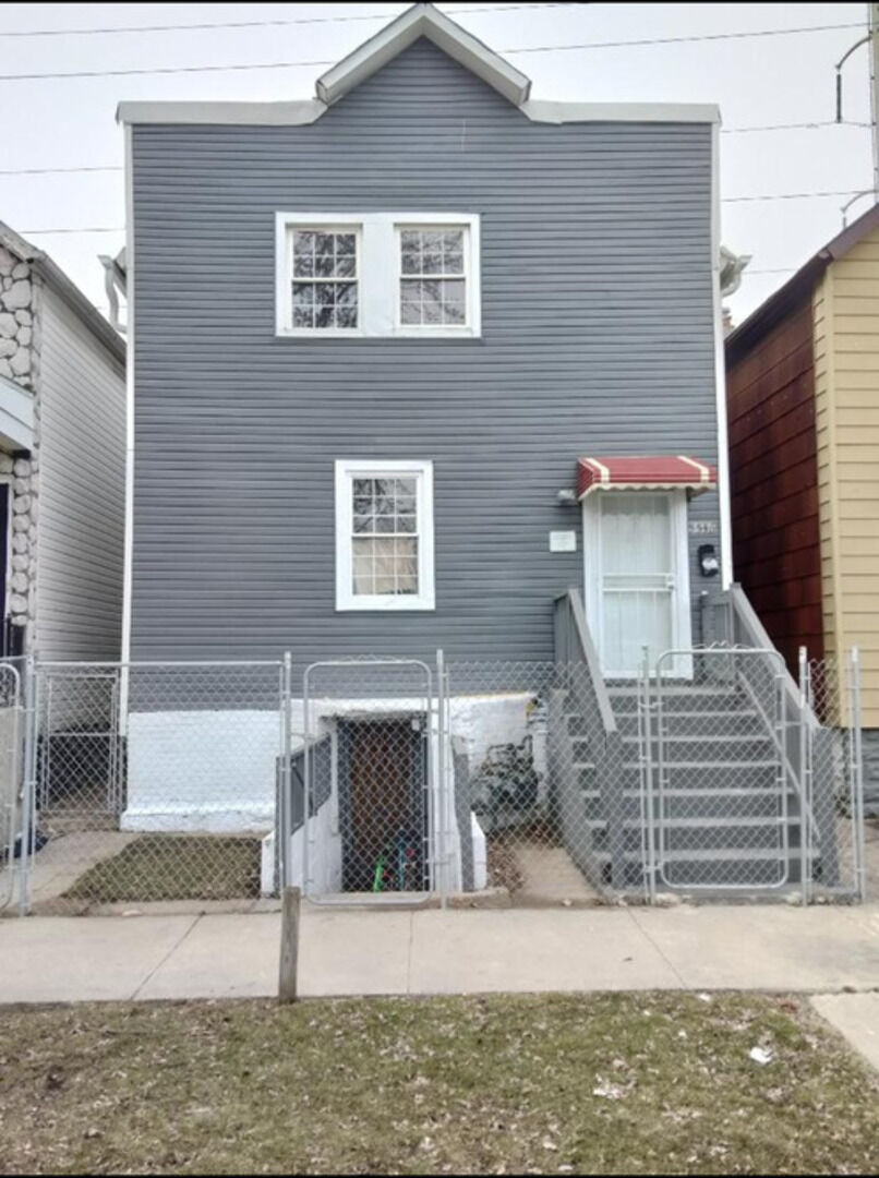 Property Photo: 5536 S Perry Avenue 2 IL 60621
