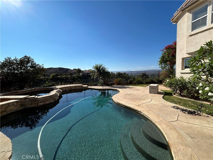 Property Photo: 691 Asia Court CA 93065