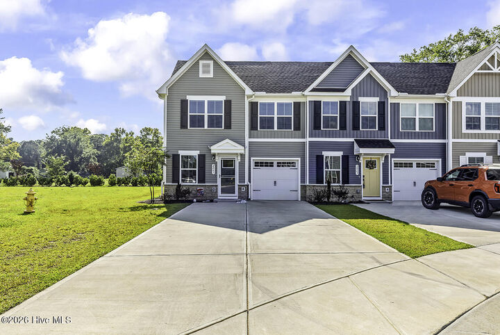 Property Photo: 2061 Parow Lane NW NC 28467