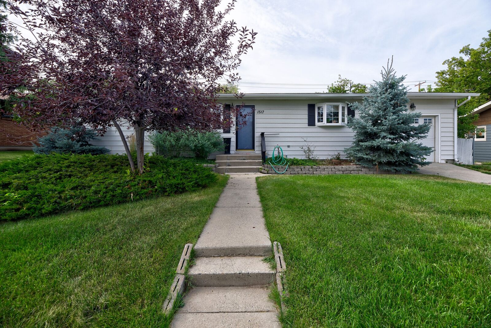 Property Photo:  1517 Peosta Avenue  MT 59601 