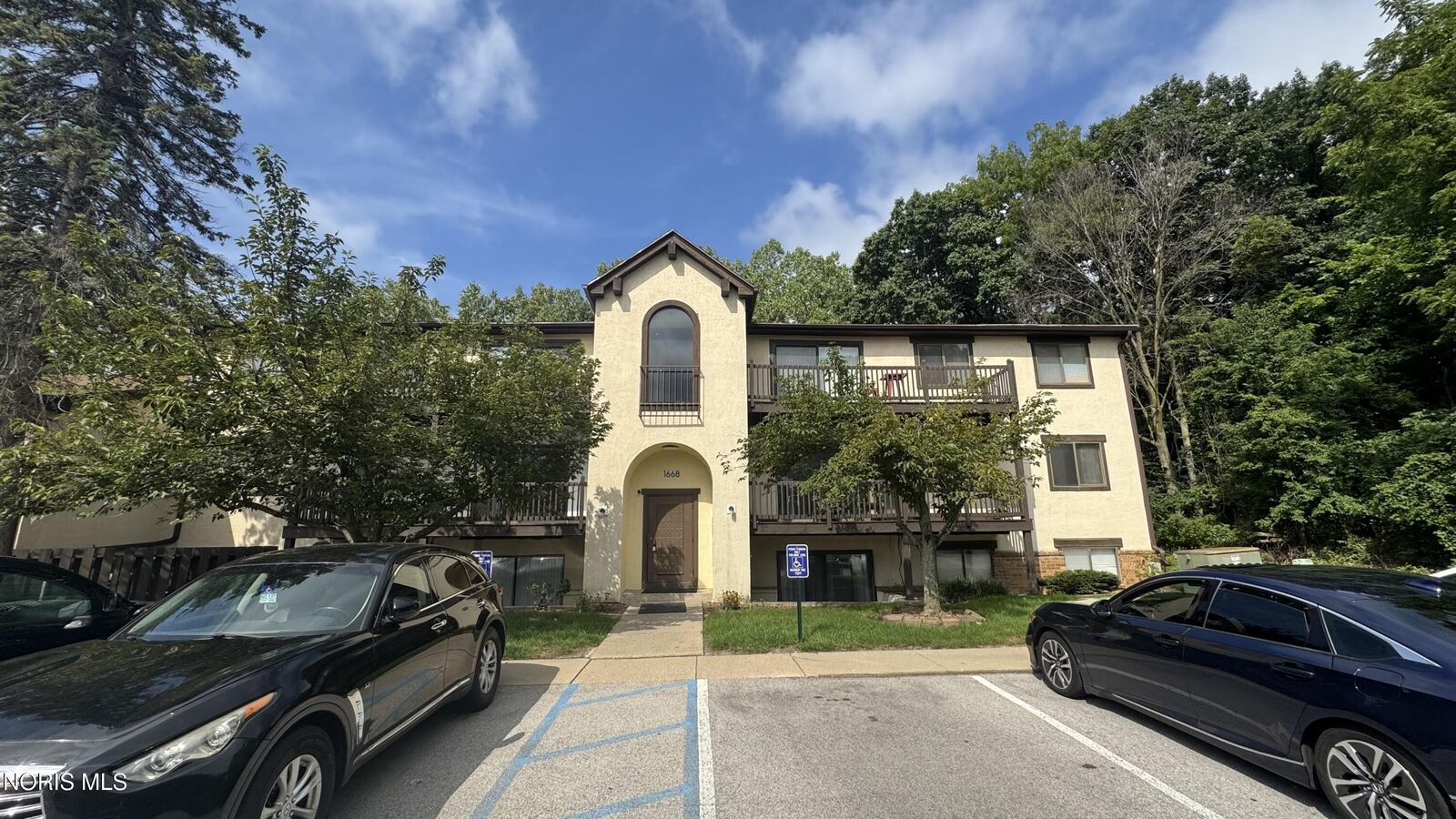 Property Photo:  1662 Brownstone Boulevard 311  OH 43614 