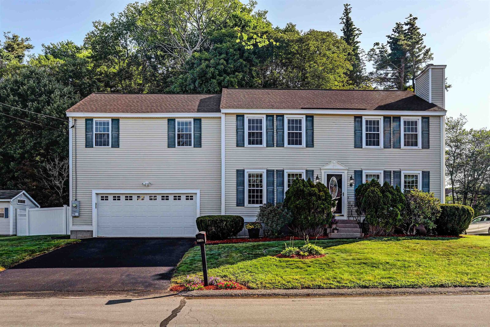Property Photo:  118 Megan Drive  NH 03109 