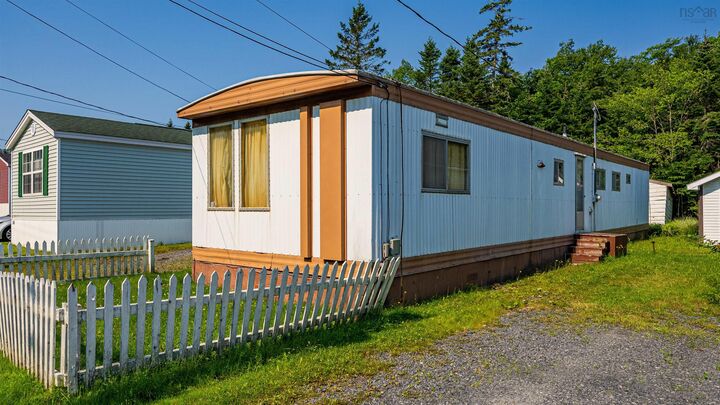 Property Photo:  18 Bellwood Drive  NS B3V 1A6 