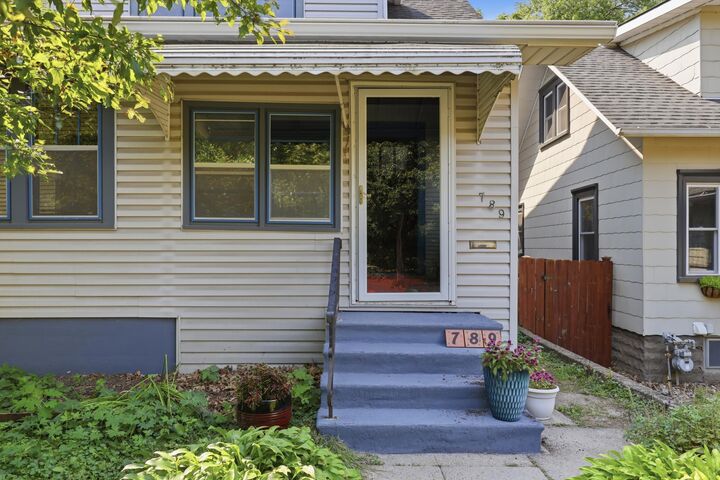 Property Photo: 789 Fairview Avenue N MN 55104