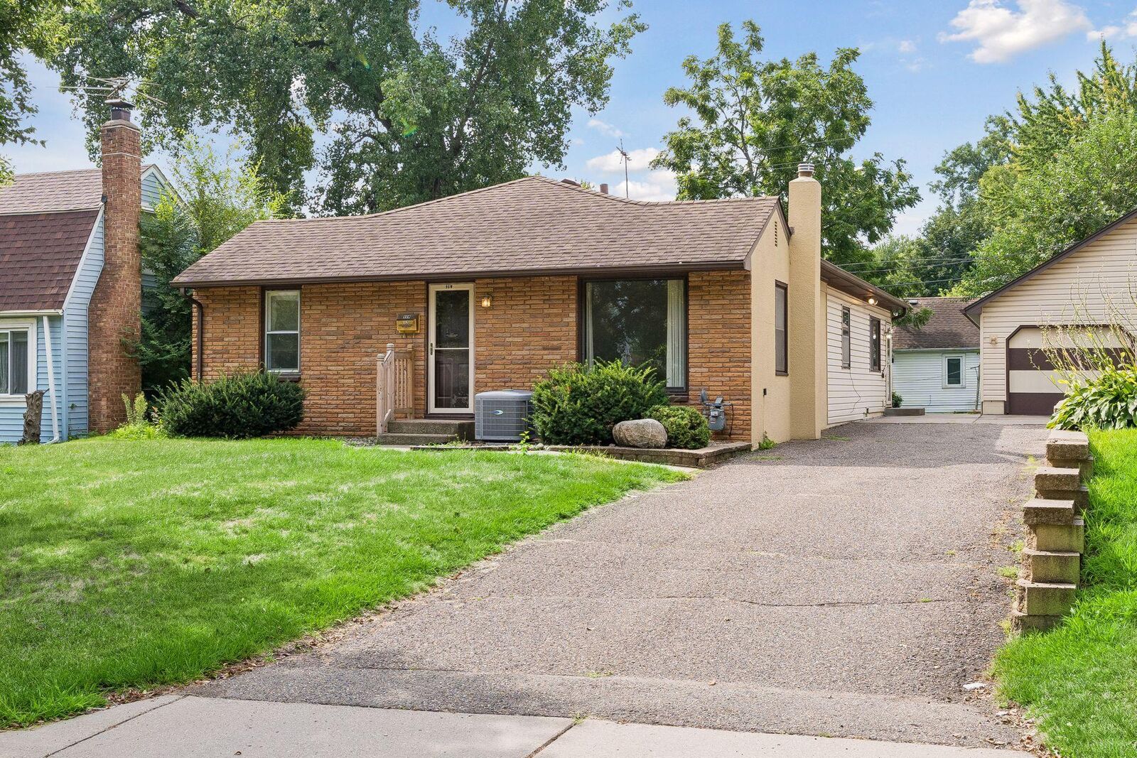Property Photo:  96 Orange Avenue W  MN 55117 