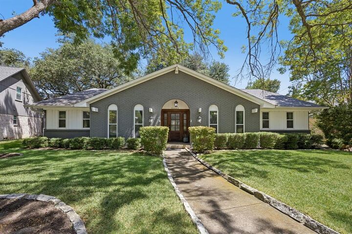 Property Photo:  9435 Hunters Creek Drive  TX 75243 