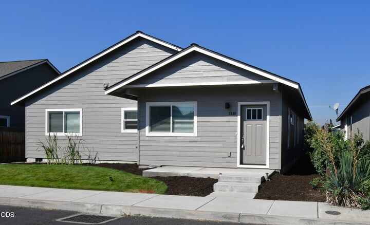Property Photo: 2649 NE Colleen Road OR 97754