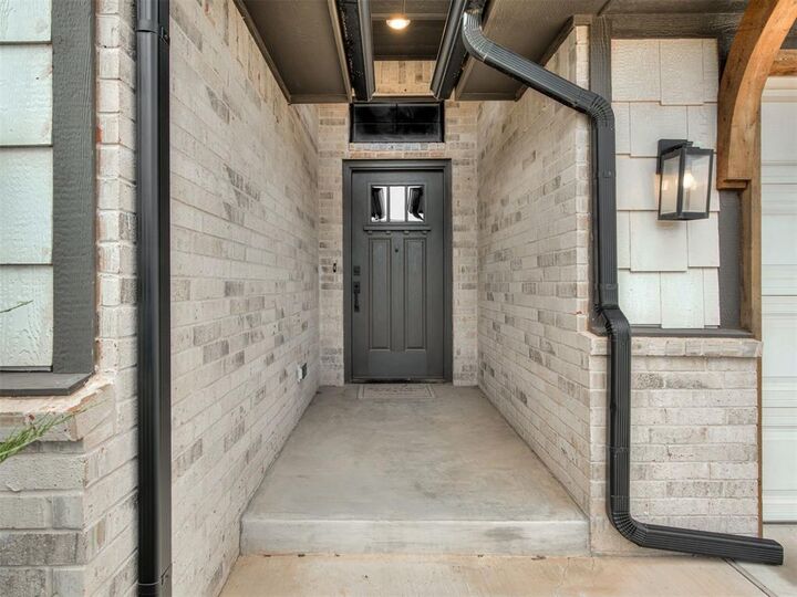 Property Photo: 6609 NW 148th Street OK 73142
