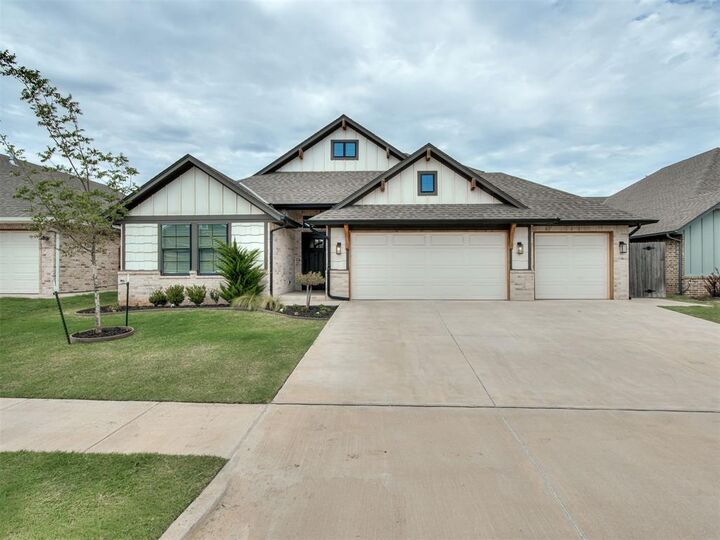 Property Photo:  6609 NW 148th Street  OK 73142 