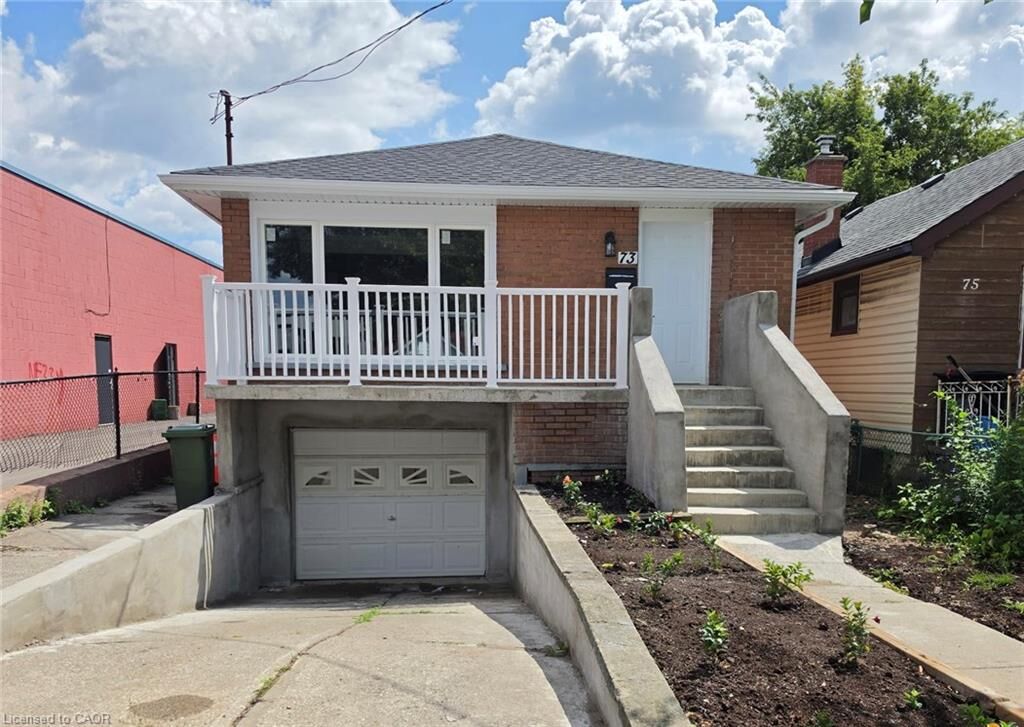 Property Photo:  73 Adair Avenue S  ON L8K 3S4 