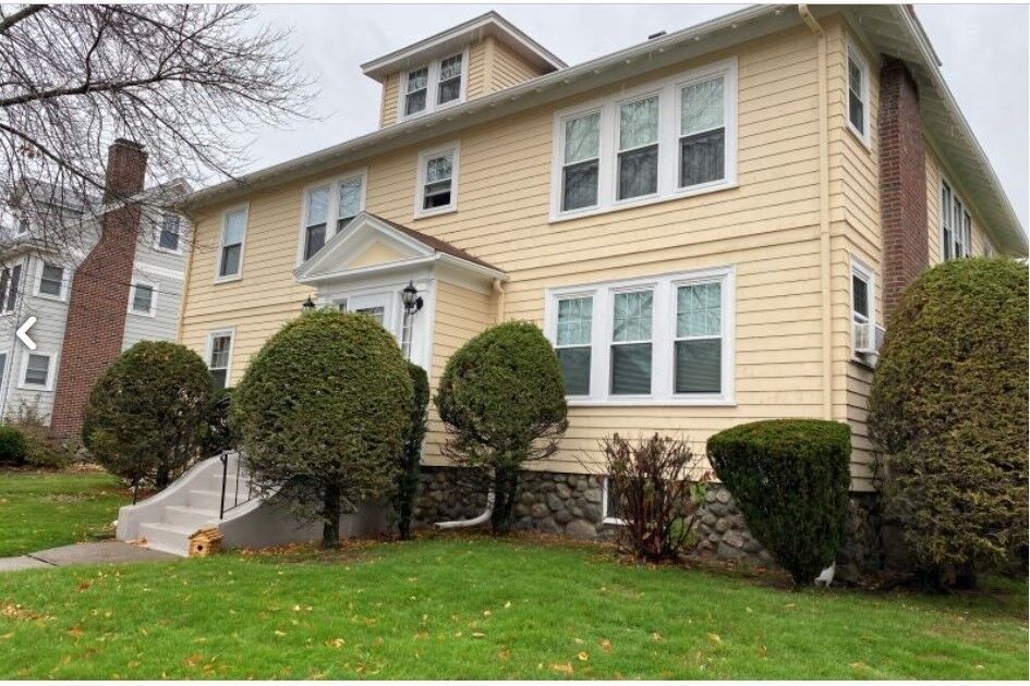 Property Photo:  12 Lockeland 1  MA 02476 