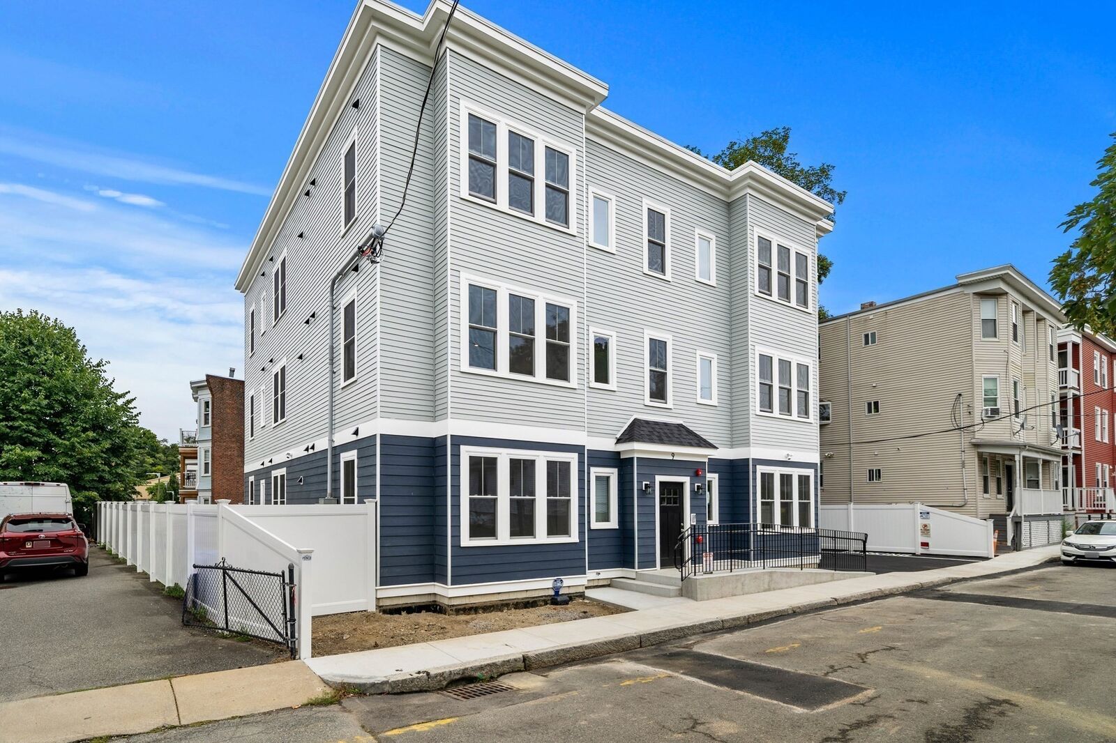 Property Photo:  9 Downer Ct 4  MA 02122 