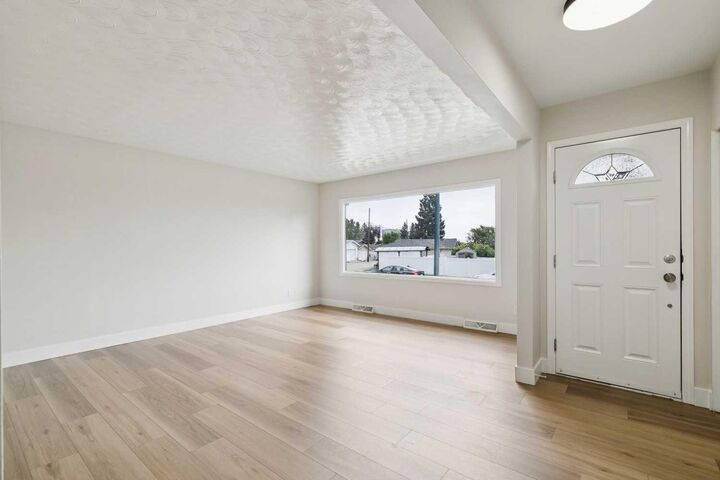 Property Photo: 10415 8 Street SW AB T2W 0H2