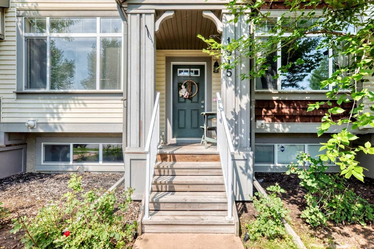 Property Photo:  1915 Copperfield Boulevard SE  AB T2Z 0Y8 