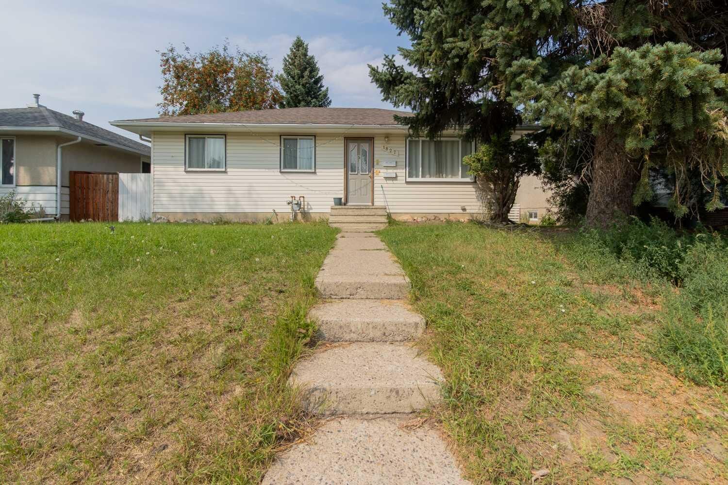 Property Photo:  1827 16 Avenue S  AB T1K 0Z3 