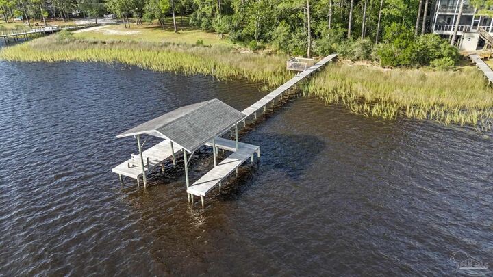 Property Photo:  7107 Wells Ave  FL 32566 