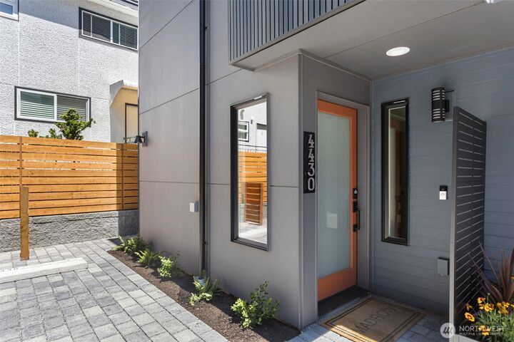 Property Photo:  4430  Dayton Avenue N  WA 98103 