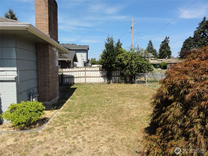 Property Photo:  1101 S 72nd Street  WA 98408 