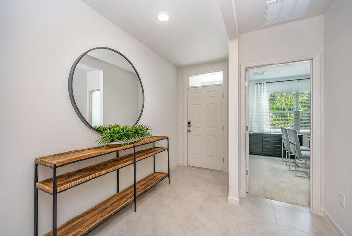 Property Photo: 425 SW David Terrace FL 34953