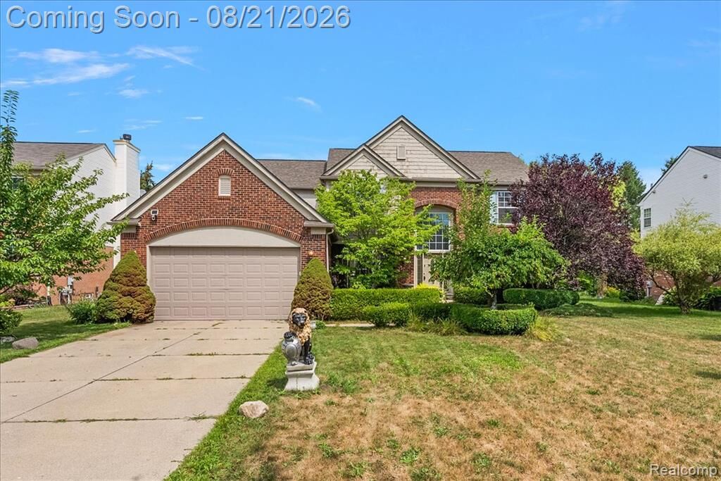 Property Photo:  34827 Fontana Drive  MI 48312 
