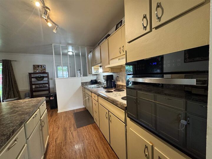 Property Photo:  1928 Valley Drive  IN 47374 