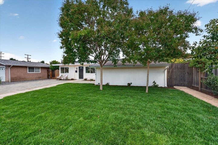 Property Photo:  224 Marianna Way  CA 95008 