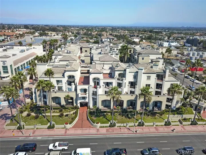 Property Photo:  200 Pacific Coast Highway 329  CA 92648 