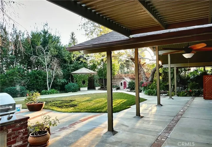 Property Photo:  838 Maryhurst  CA 91711 