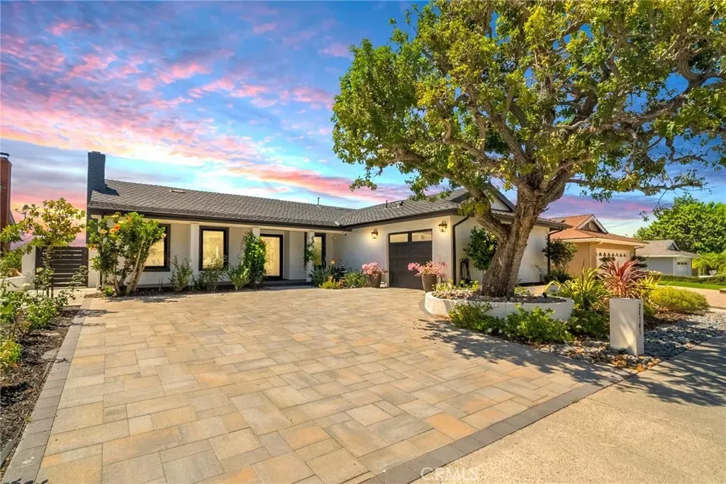 Property Photo:  29161 Aloma  CA 92677 