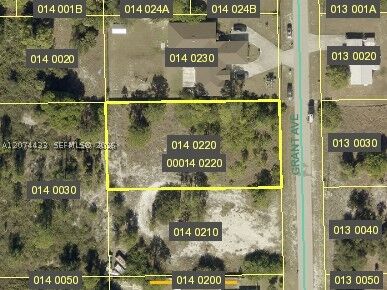 Property Photo:  519 Grant Ave  FL 33972 