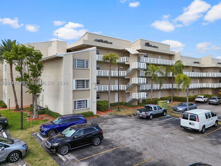 Property Photo:  21121 SW 85th Ave 308  FL 33189 